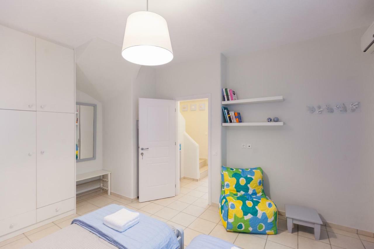 Just Blue With Amazing Sea Views In Piso Livadi Villa Eksteriør bilde